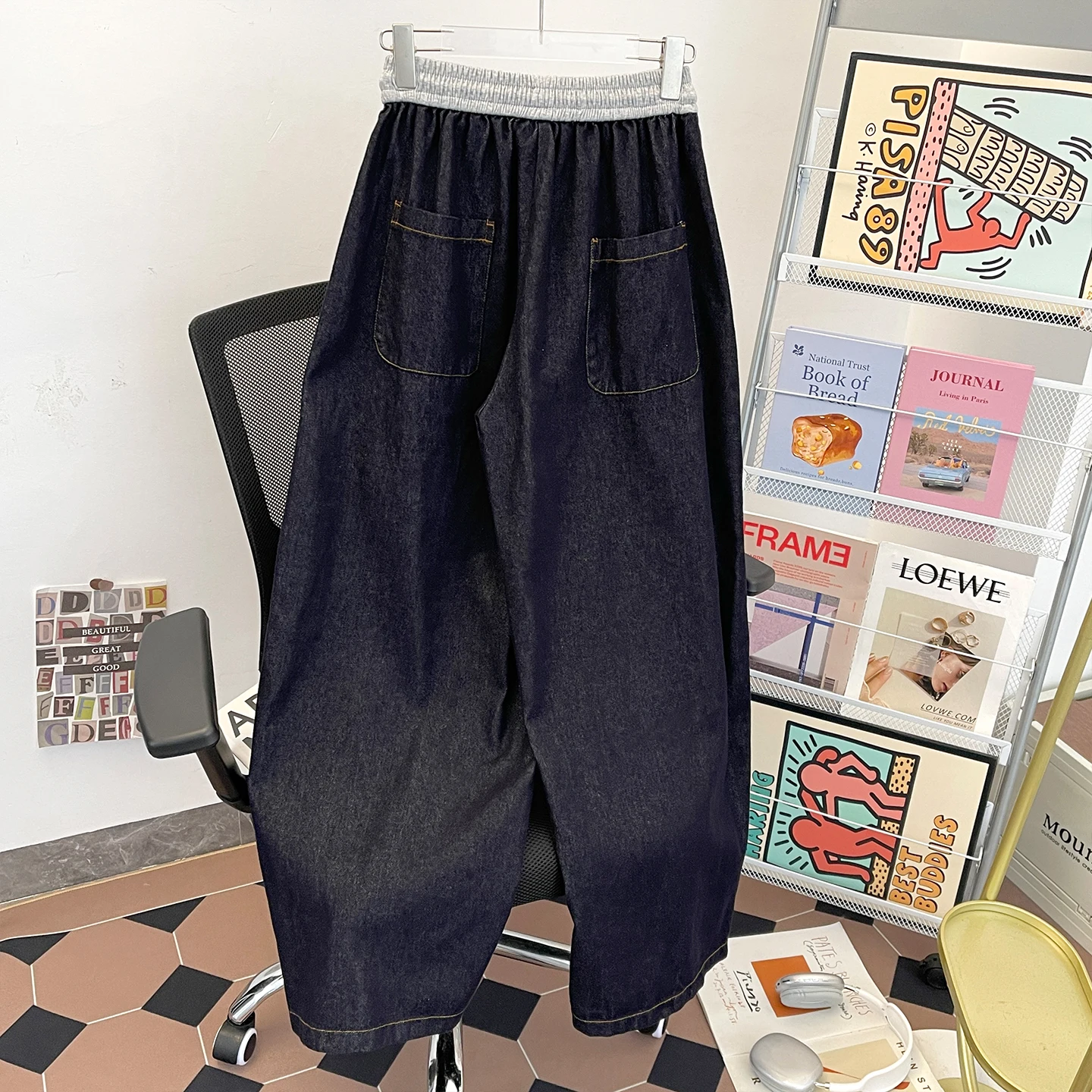 Calça jeans masculina com emenda azul profundo, cintura elástica, cordão, perna larga, outono, moda casual, cor contrastante