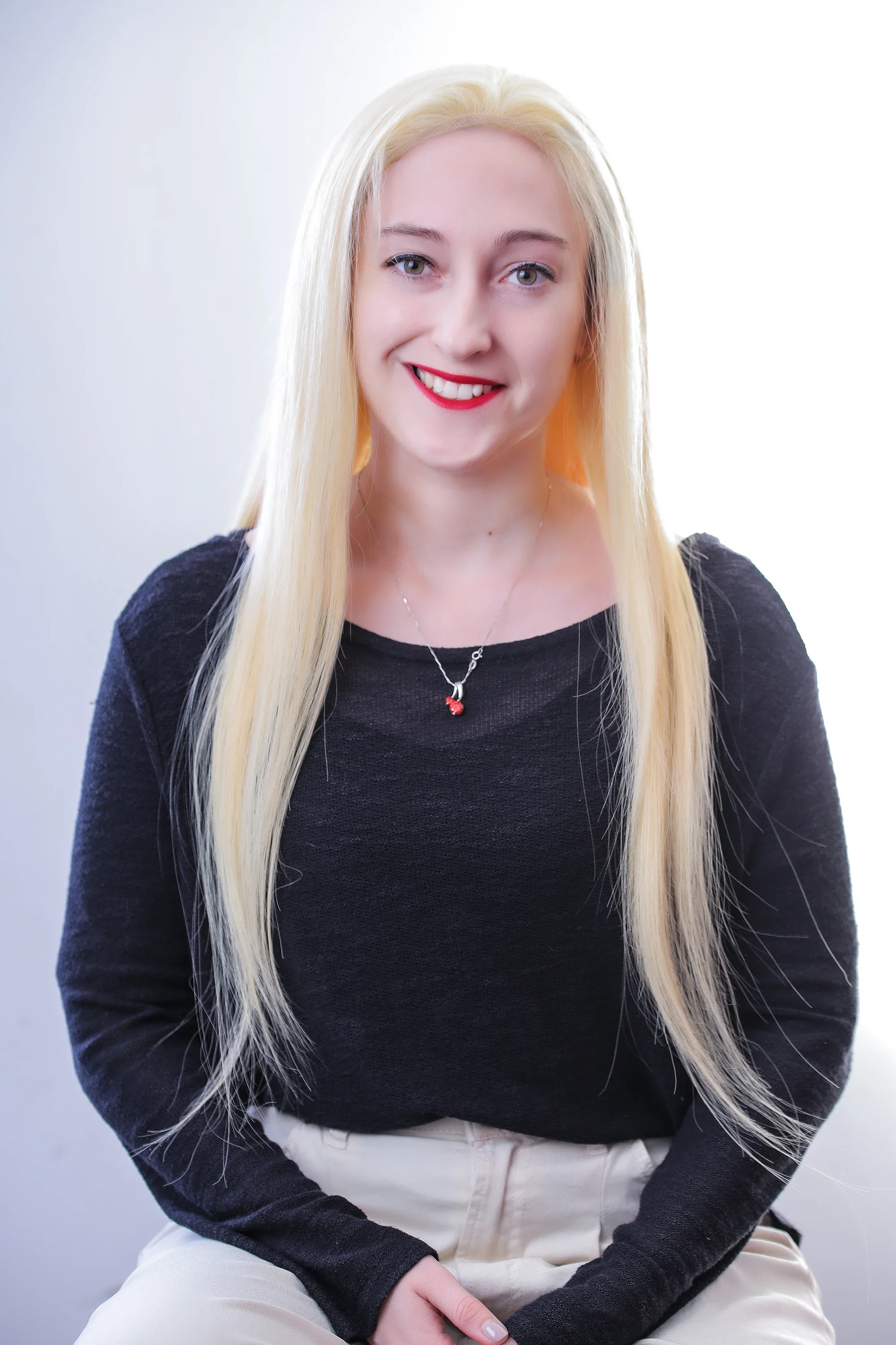 

Mmuxuno 13x4 Lace Frontal Wig 130% Density Human Hair Light Blonde 613 Brazilian Lace Front Wig with Natural Body Hair for Women