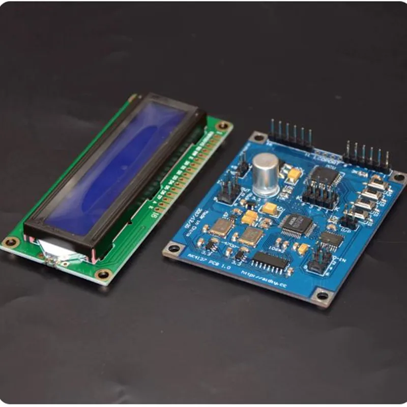 ak4137-i2s-dsdサンプリングレート変換ボードは、pcm-dsd変換とdop入力をサポートしています。