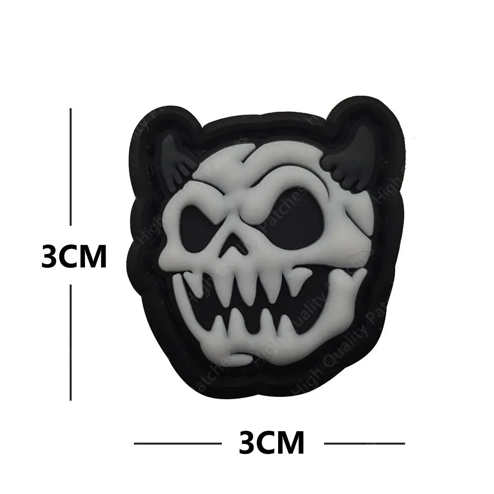 Adesivo antigoccia in PVC Mini scheletro fossili di dinosauro distintivo magico distintivo Morale tattico maschera da urlo Ghostface facce