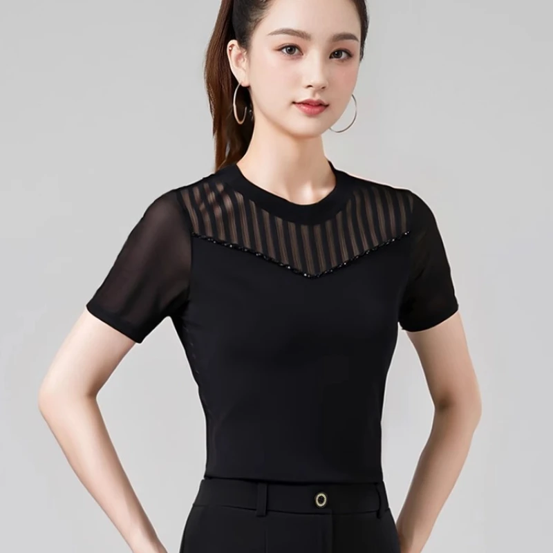 Fashion Senior Comfortable Slim New Latin Dance Clothes Female Mesh Splicing Short-sleeved Blouse Modern Dance Practice Clothes！