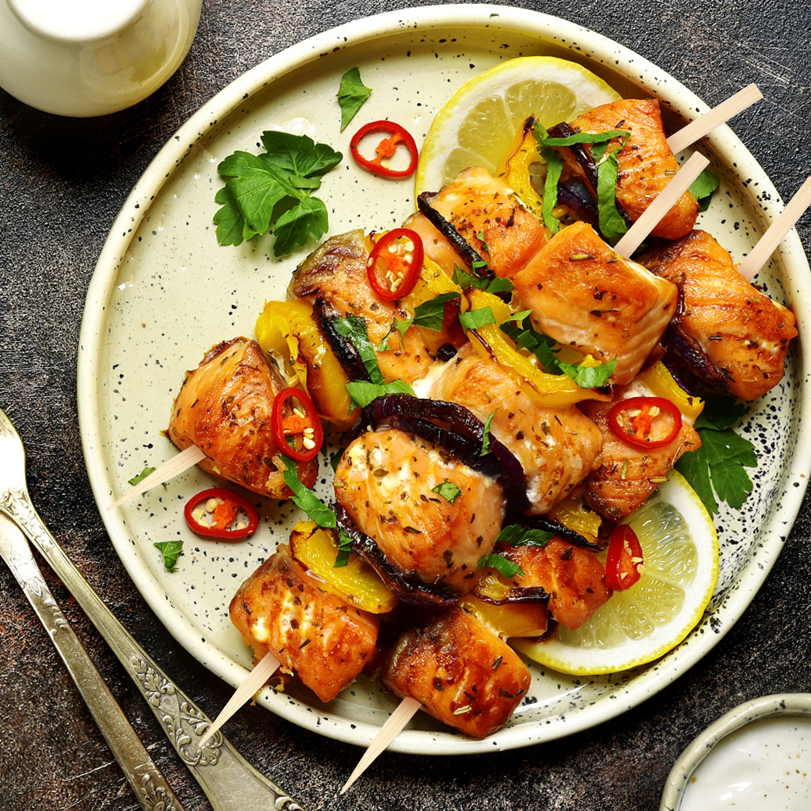 

200 Pcs Bamboo Skewers Disposable BBQ Sticks Wooden Meat Hot Dog Camping Grill Roasting Marshmallow Kebab Fondue