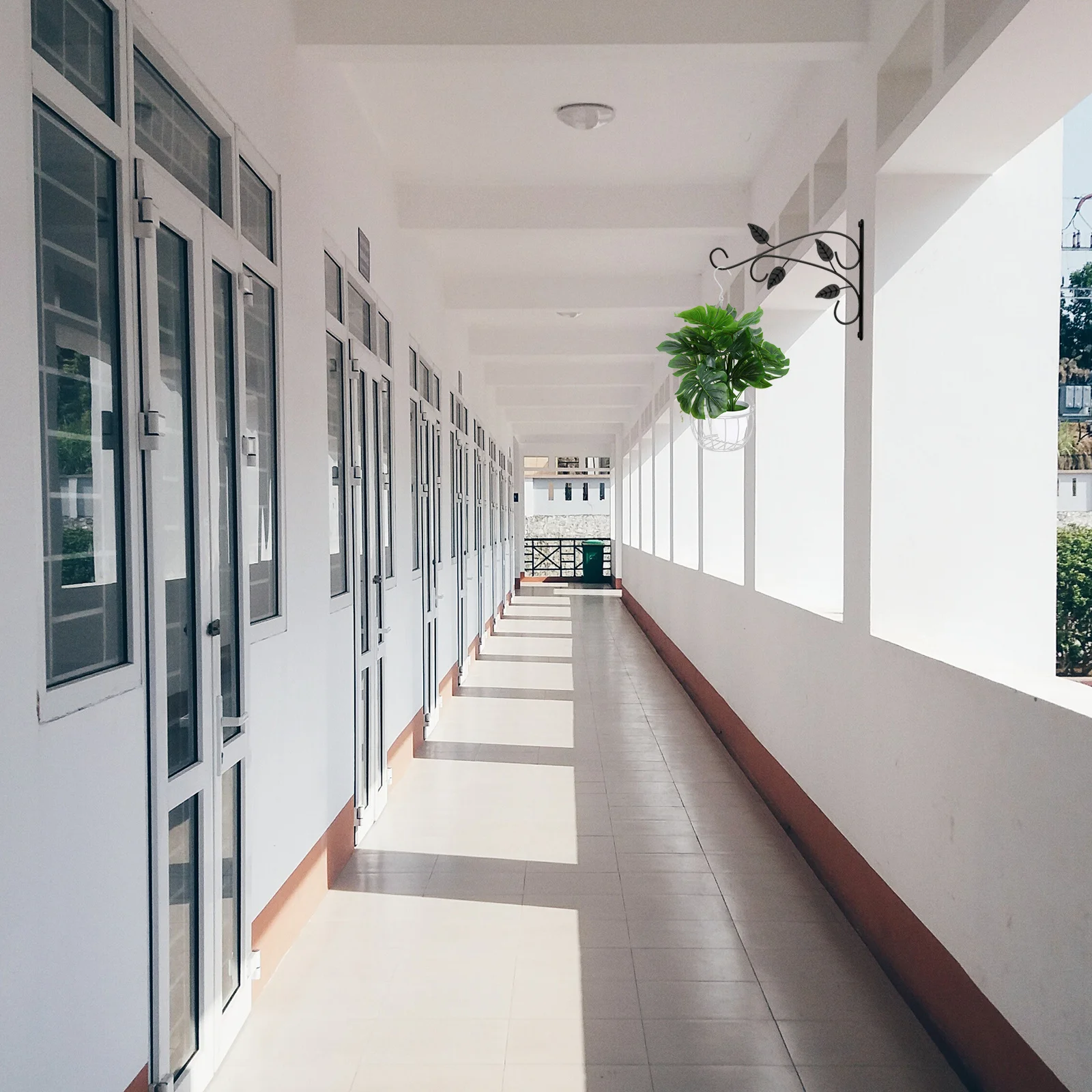 

Hanging Basket Flowerpot Holder Iron Thickened Material Space Saving Wall Mounted Planter Rack for Home Balcony Garden