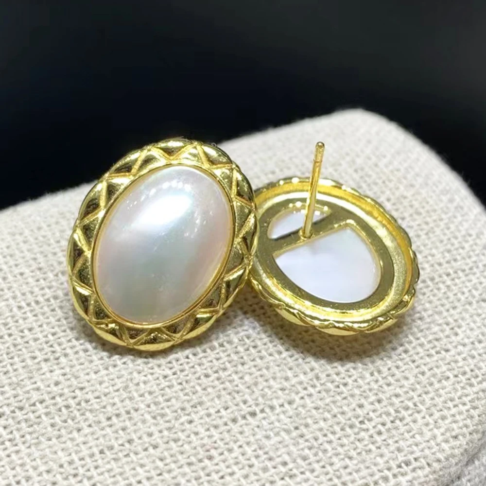 Exquisite 925 Silver Oval Real Mabe Pearl Stud Earrings 15x19mm with Diamond Pattern Pink Cold White Color for Daily Commuting