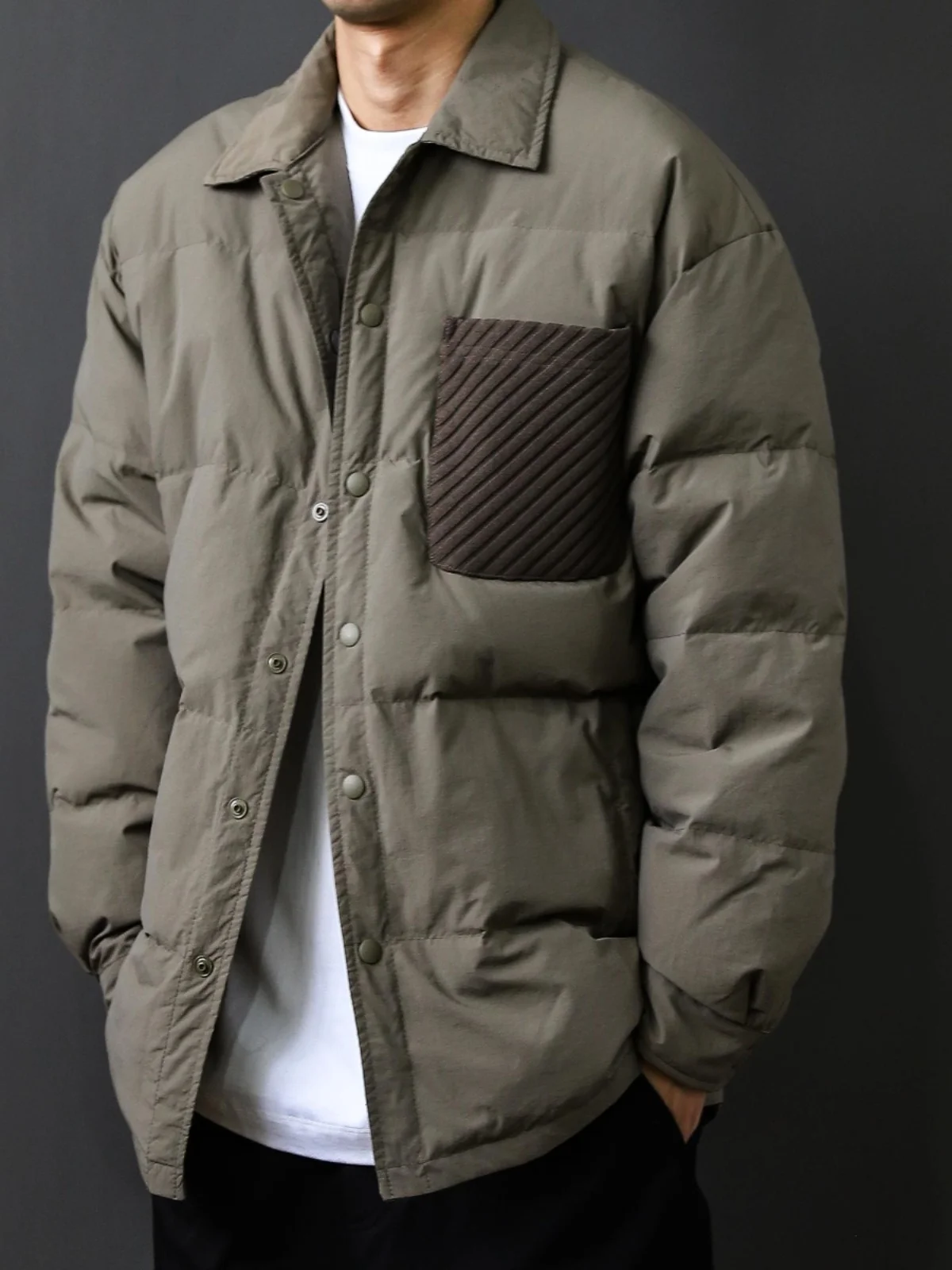 

Мужская утепленная пуховая куртка 2024 года: осенне-зимняя теплая молодежная модель в японском стиле с цветными вставками, верхняя одежда