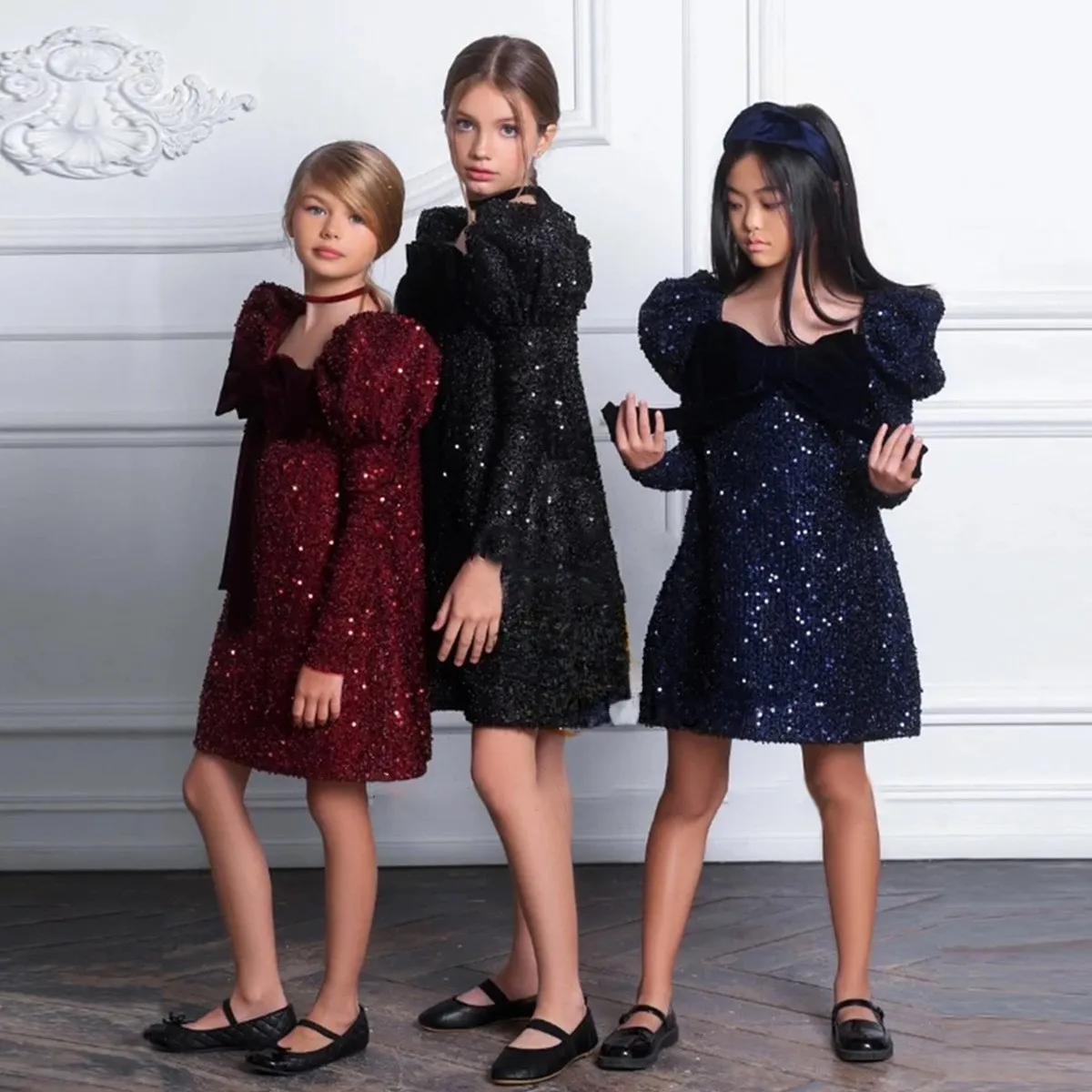 

Vintage Winter Girl's Party Dresses Puff Sleeves Velvet Pageant Prom Gowns Long Sleeves A-line Sequin Bow Short Birthday Outfit