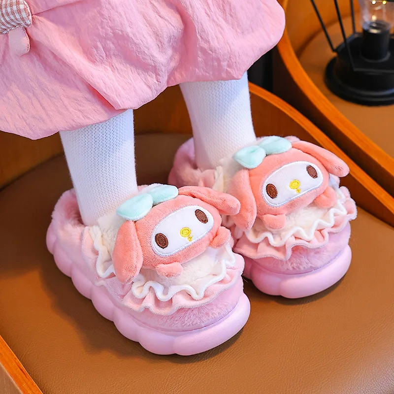 

Kawaii Sanrio Hello Kitty Kuromi My Melody Cinnamoroll Women Cotton Slippers Winter Home Round Toe Casual Flat Warm Slippers ﻿