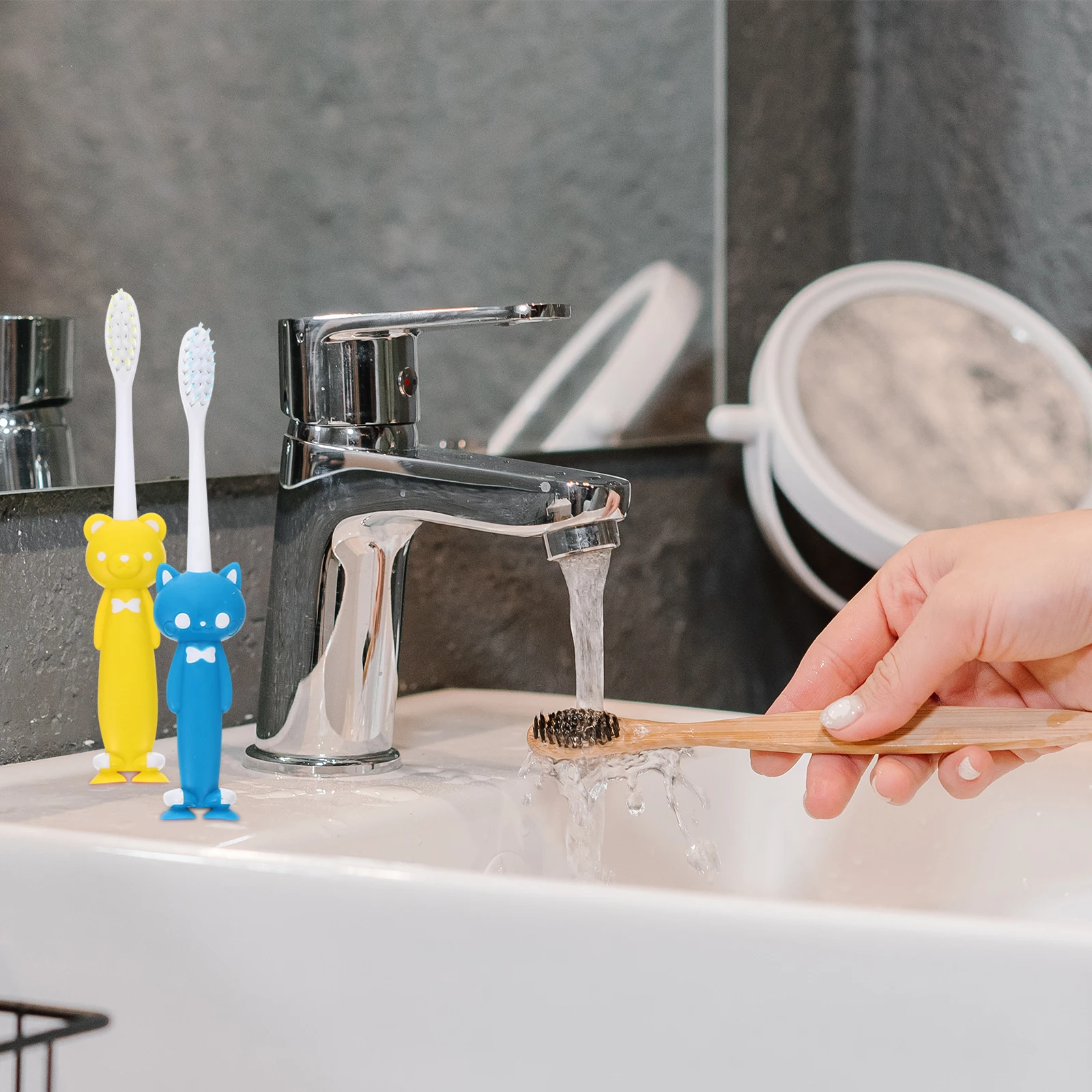 

4 Sets Children's Cartoon Toothbrush Kids al Cleaning Supplies Ergonomic Design PP Material Toddler Gifts Teeth