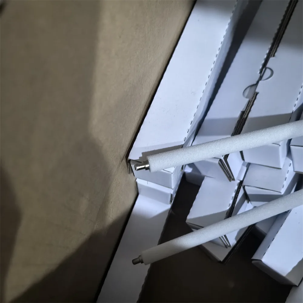 

4 шт. совместимый зарядный ролик, чистящий ролик для Xerox C8030 8035 8045 8055 8070 7525 7530 7535 7545 7830 7855 7845 PCR