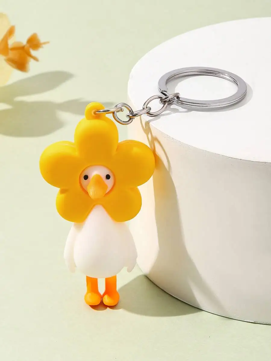 Cute Fashionable Women's Yellow Cartoon Duck Doll Decorated Versatile Keychain Pendant Valentine's Day Car Accessories Bag Charm School Goth Y2k Gifts For Mother, Father, Graduation, And Teacher