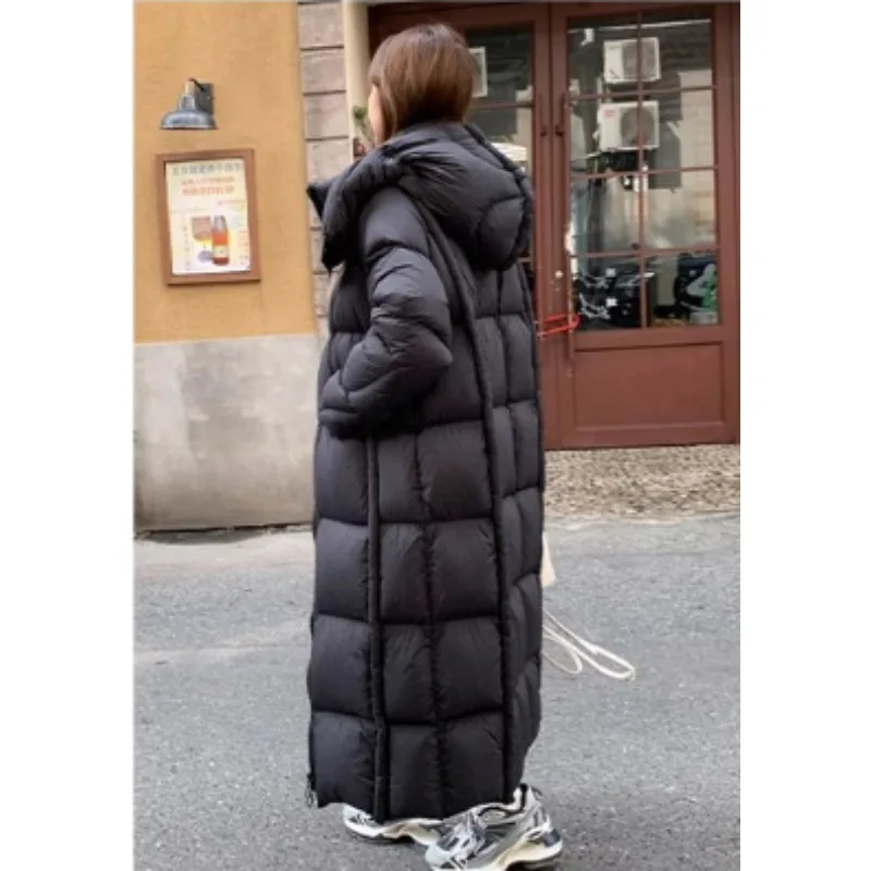 High-quality Large Quilted Down Jacket for Women, Mid-length, Thickened, Genuine White Duck Down Temperament Commuting Parkas