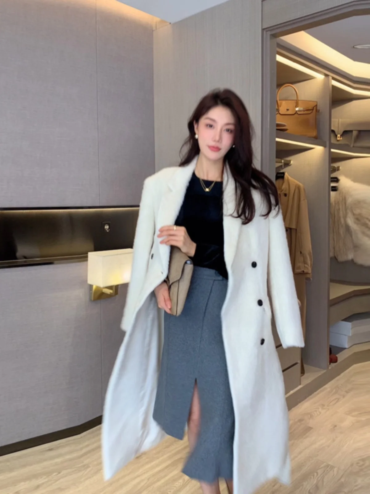 

Пальто Garbociaga Fifth Avenue двубортное из шерсти альпаки, однотонное, с воротником-стойкой, с длинными рукавами, миди-длина