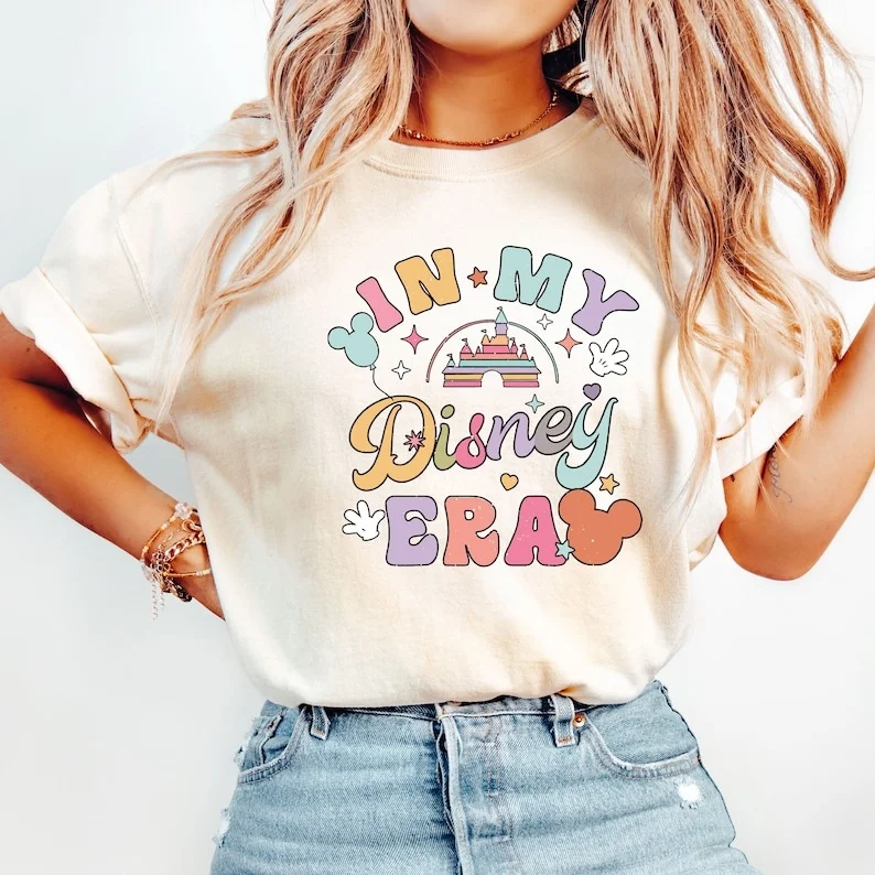 

2026 Горячая новинка, милая футболка с изображением Микки и замка Диснея, новая повседневная уличная одежда для мужчин и женщин для пар большого размера