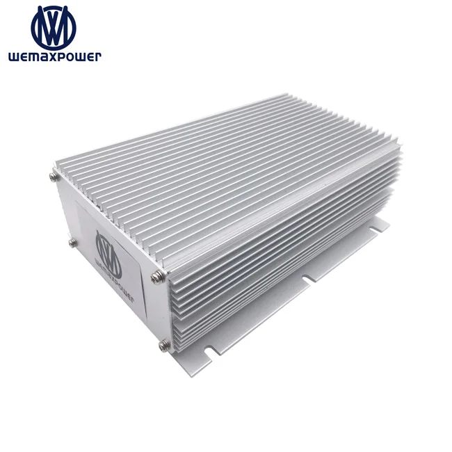 Buona dissipazione del calore 12vdc boost 24vdc 40A Regolatore di tensione per auto Convertitore boost DC-DC da 12v a 24v