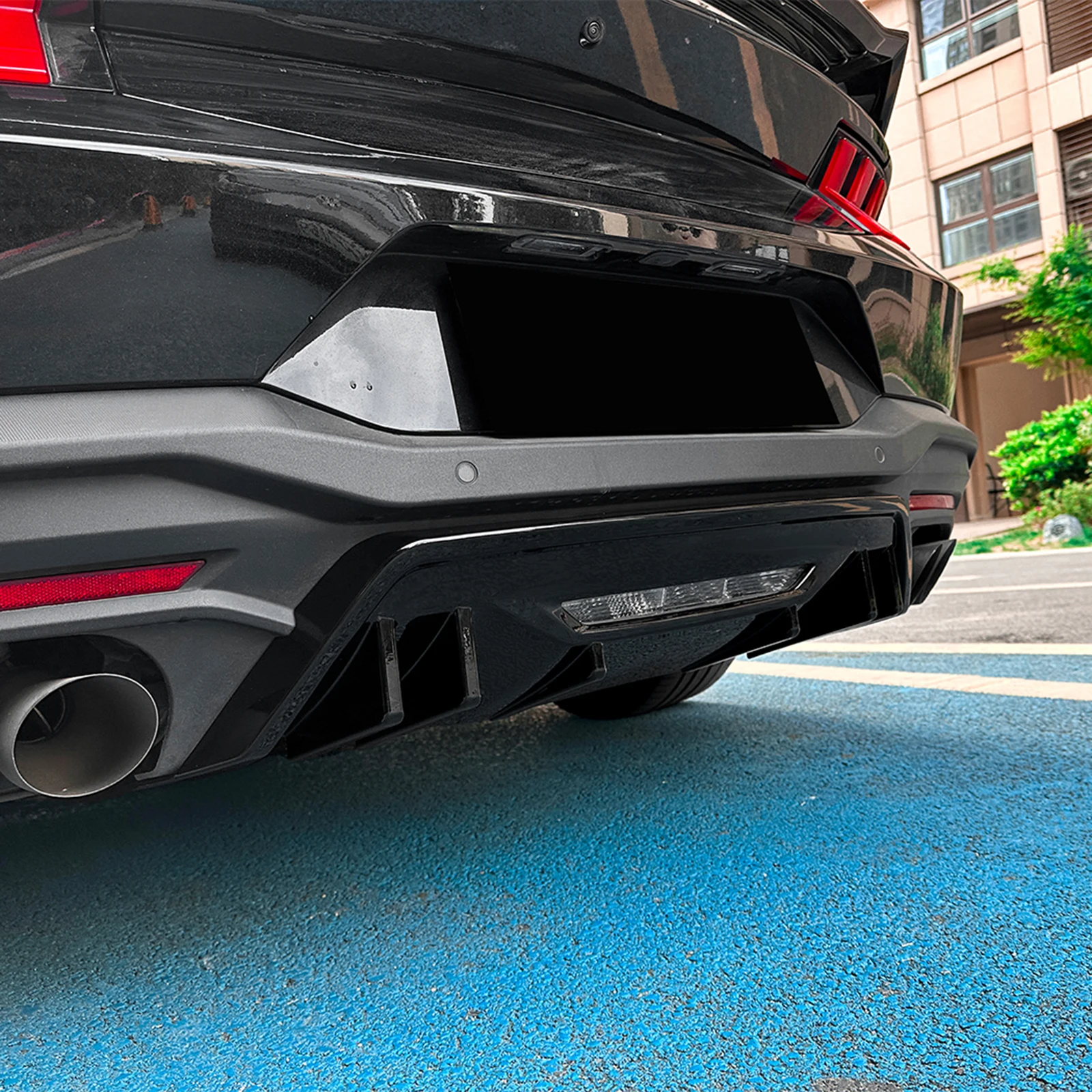 

For Ford Mustang MK7 2024-2025 Rear Bumper Diffuser Lip Gloss Black/Carbon Fiber Look Tail Boot Spoiler Splitter Protector Blade