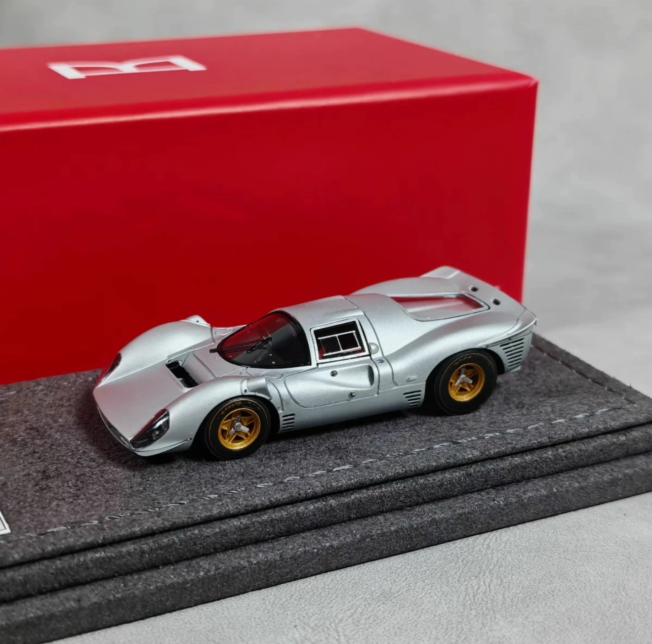 2025APAxpo DMH 1:64 330p4 مجموعة دييكاست موديل سيارة إصدار محدود #2