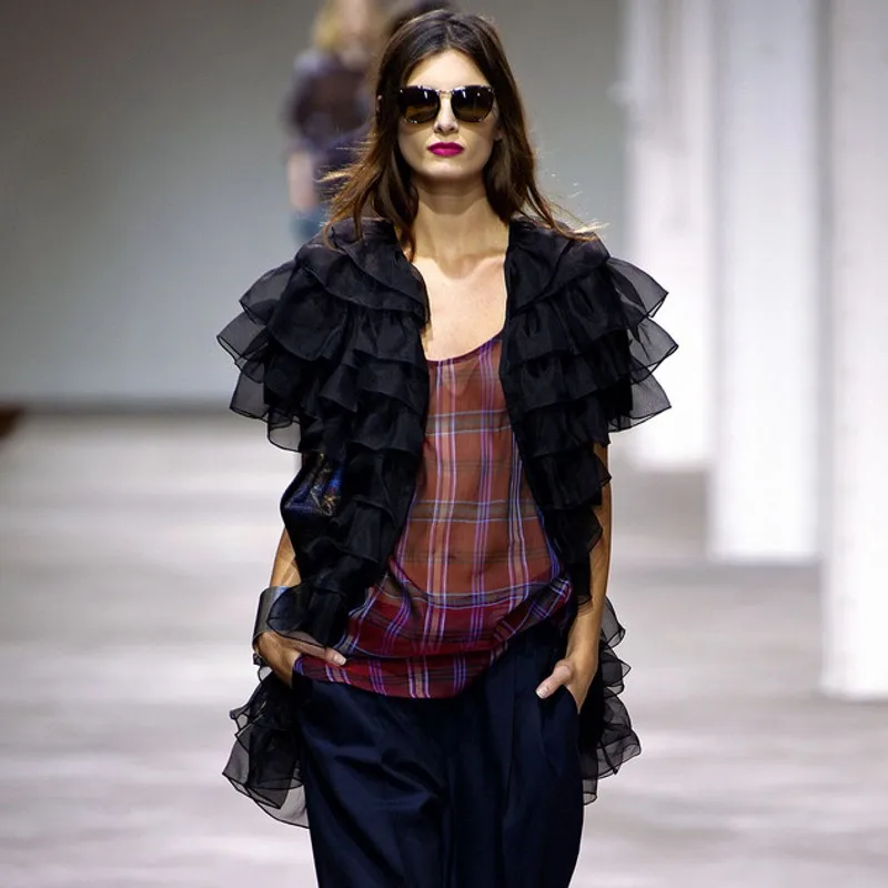 Chique preto topos organza em camadas exuberante frente aberta jaqueta comprimento normal blusa feminina em camadas feito sob encomenda