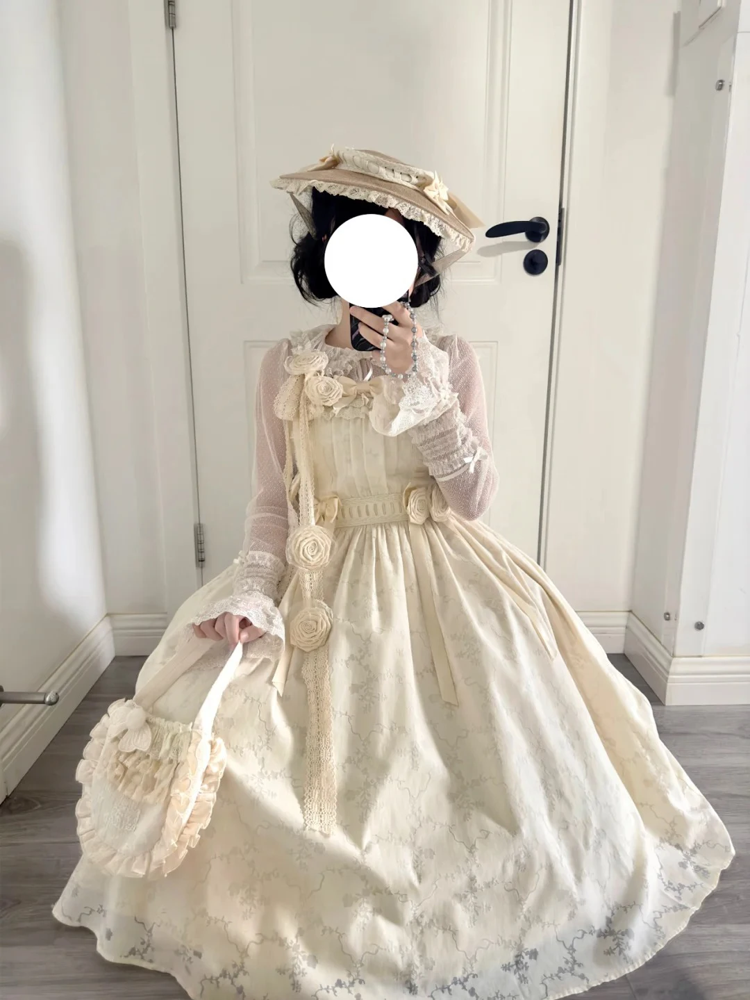 Lolita Elegant Long-sleeved Lace Gauze round neck Bottoming Shirt Spring and Autumn New Sweet Retro Halloween Versatile Top