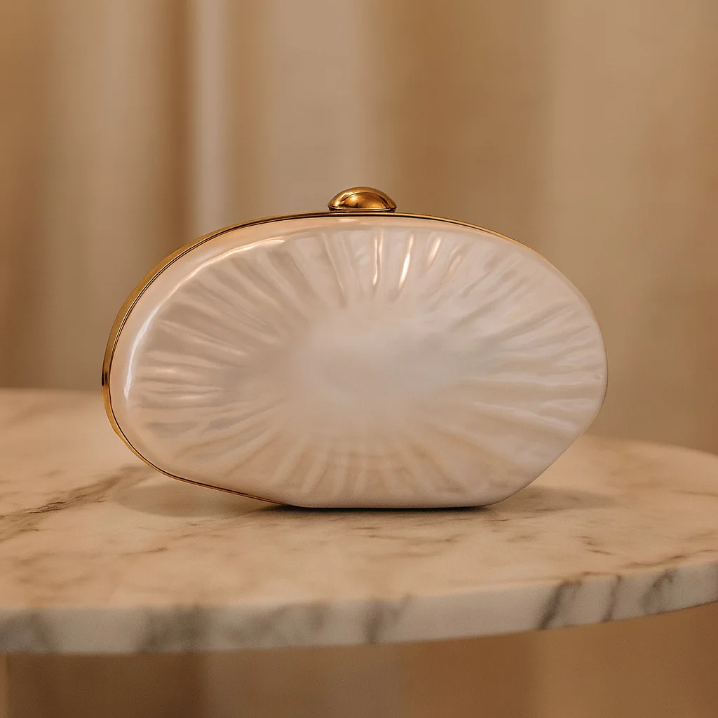 

Stylish Women Shoulder Handbag Elegant Luxury White Shell Acrylic Clutch Gold Decor for Dinner Dance Party