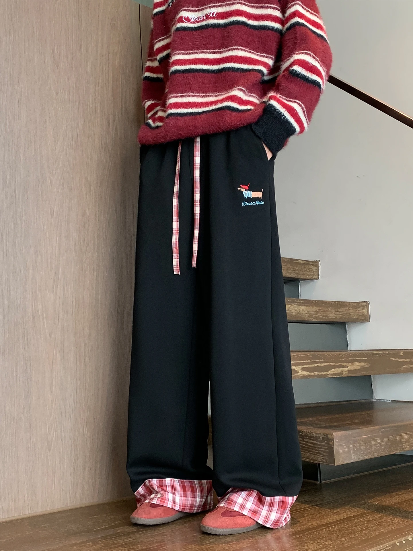 

Trendy Plaid Patchwork Embroidered Straight Leg Sweatpants Loose Wide Leg Drapey Long Casual Pants New Sle Men's Autumn Winter
