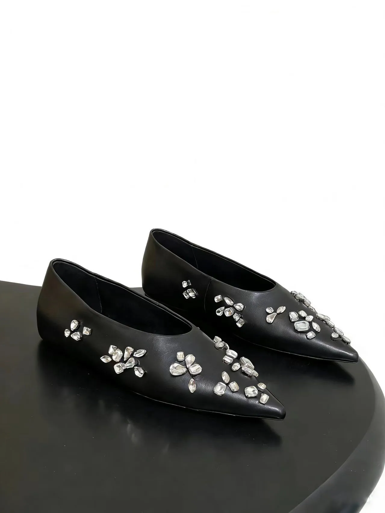 

Women Ballerina Shoes Crystal-embellished Pointed-toe Flats