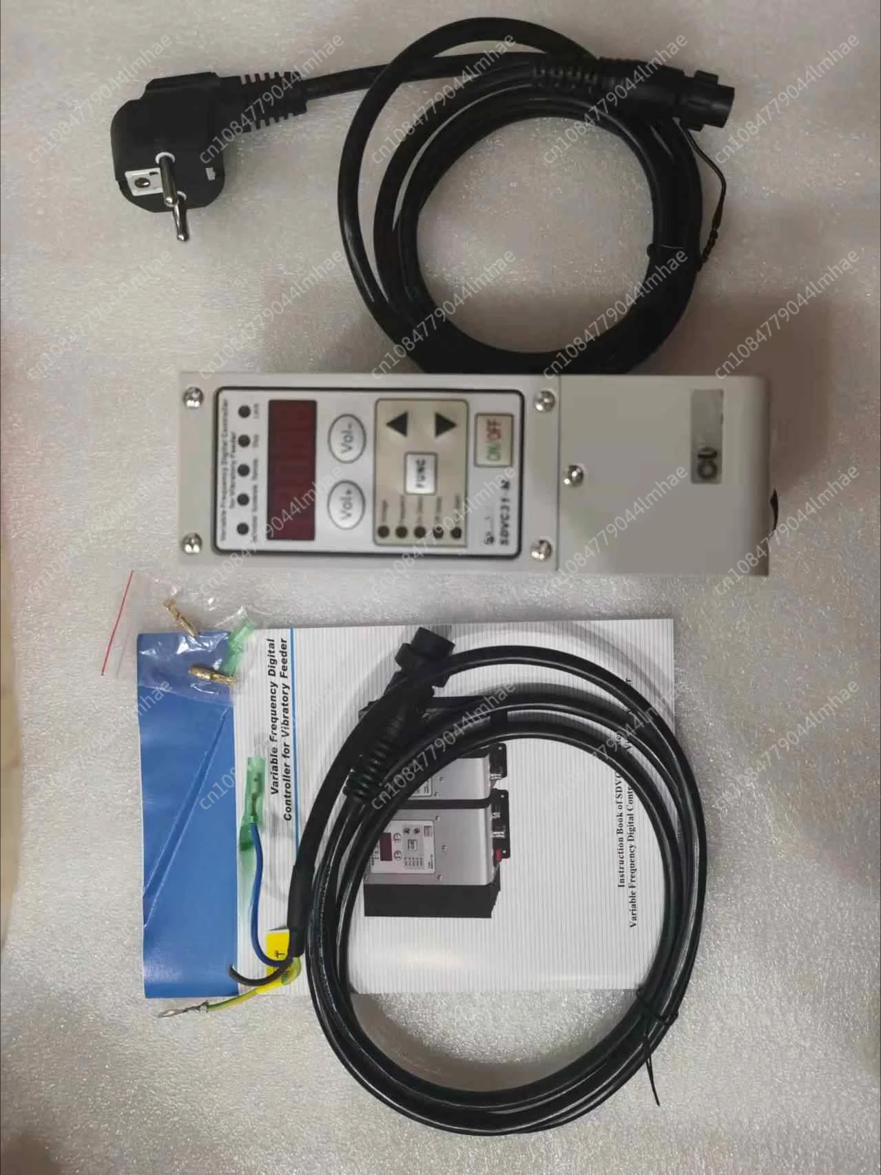 Original CUH SDVC31-M digital frequency modulation vibration feeding controller