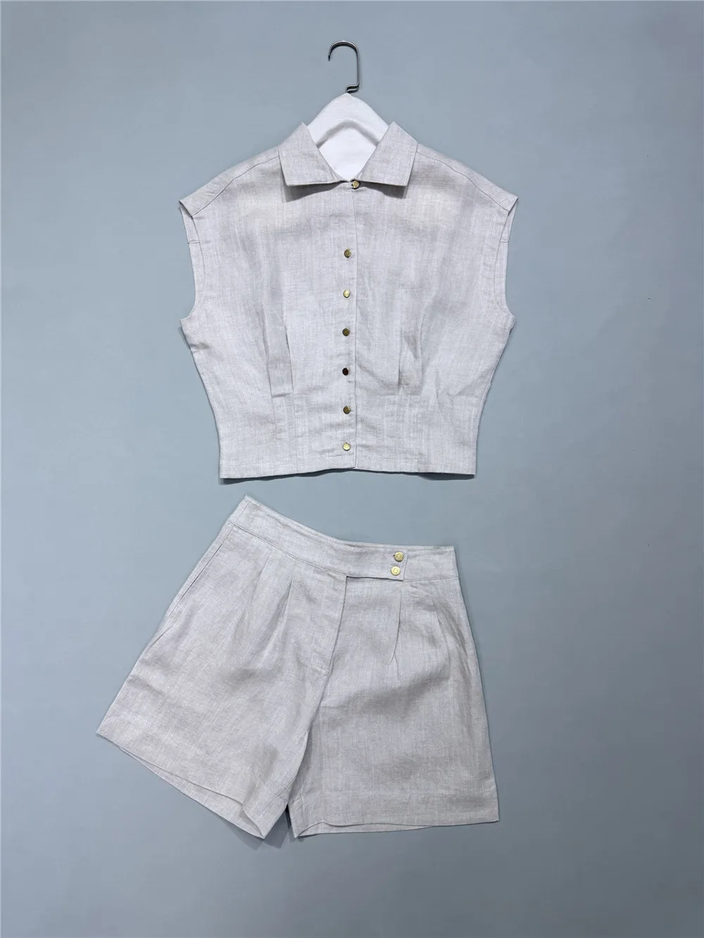 

Женский комплект: шорты и жилет без рукавов с лацканами, повседневный костюм из двух предметов с высокой талией