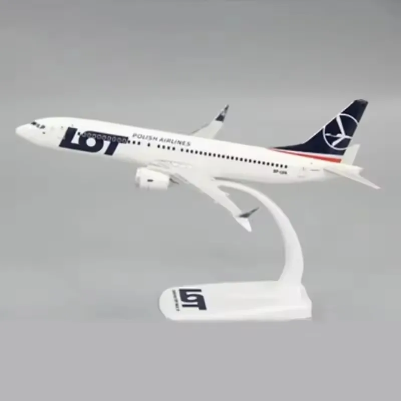 1: 200 Scale B737 Max8 B737 Lot Polish Aviation ABS Plastic Assemble Airplane Model Toys Resin Airplane Building Blocks Display