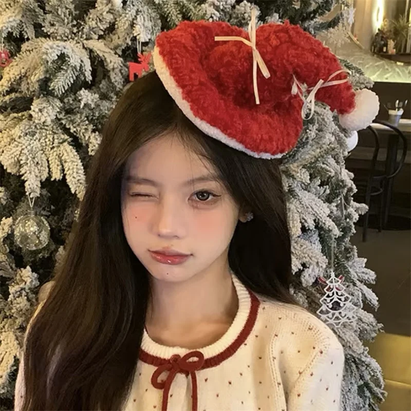 1 x Weihnachts-Mini-Haarschmuck mit Weihnachtsmütze, flauschige rote Plüsch-Haardekoration, niedliche Urlaubs-Haarspange, festliches Weihnachtsfeier-Haar