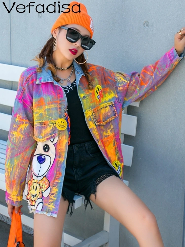 ผู้หญิงแขนยาว DENIM Coat หลวมรูปแบบการ์ตูนที่มีสีสัน Graffiti อายุลดเสื้อแจ็คเก็ตสั้น 2025 ฤดูใบไม้ผลิฤดูใบไม้ร่วง LHX1171