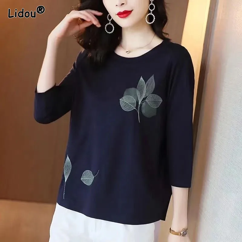 Spring Summer Long Sleeves Embroidery Plant Women\'s Clothing O-Neck Spring Summer Loose T-Shirts Vintage Pure Cotton Plus Size