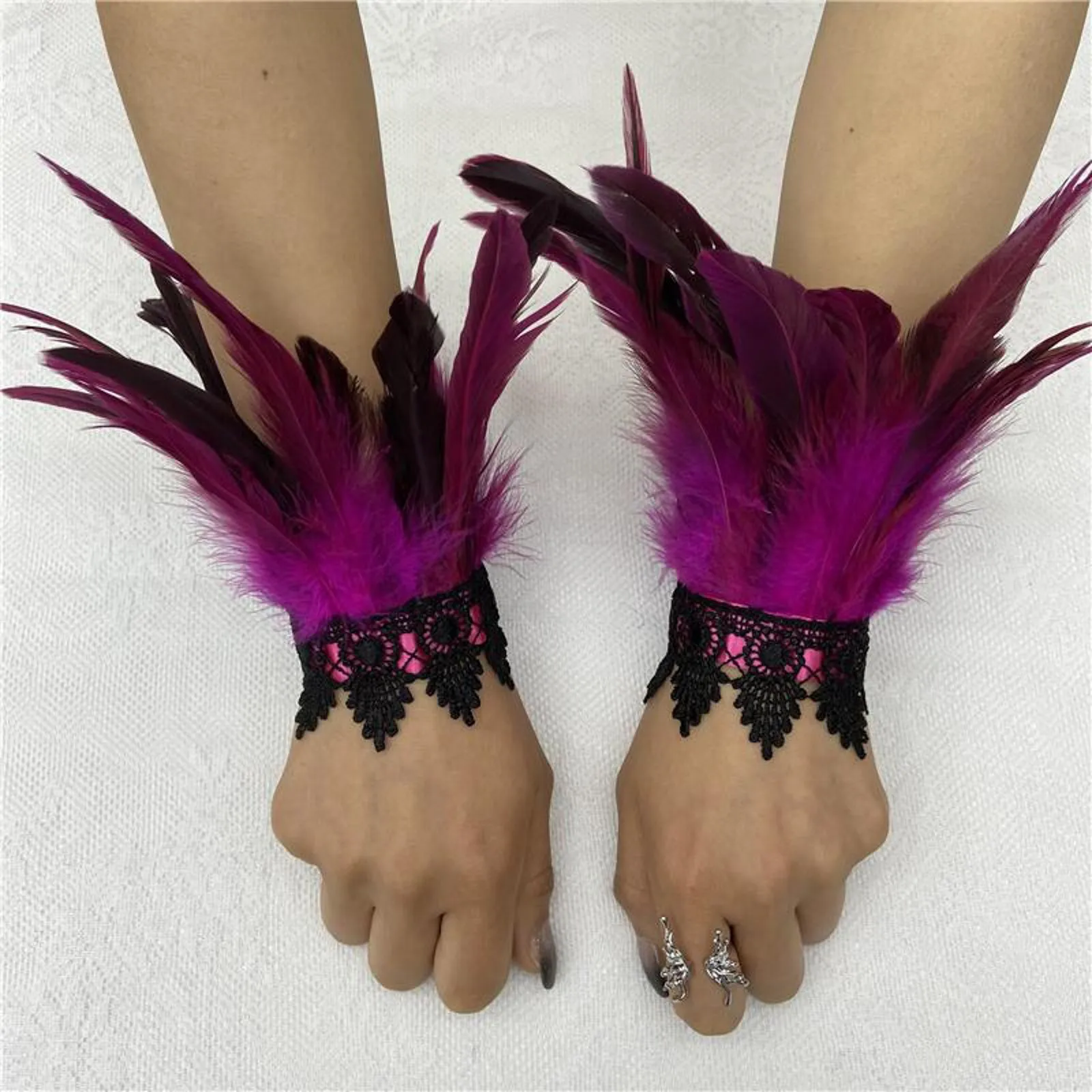 Carnival Lace Feather Wrist Cuffs Rave Gloves Gothic Glove Sleeve Mardi Gras Carnival Party Cosplay Showgirl Stage Accessories