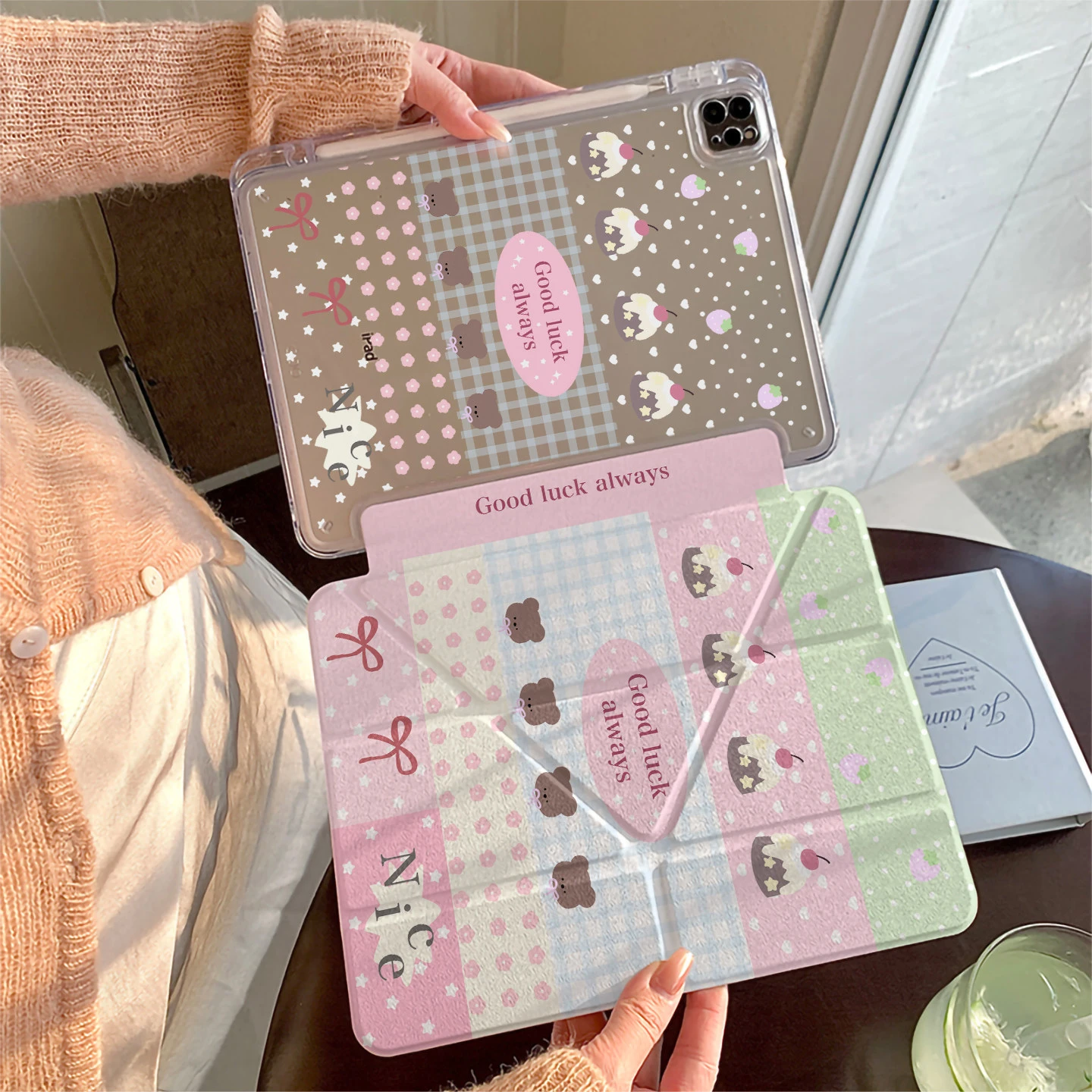 Cute Pink Strawberry Cake Bear Y-Fold Tablet Case For iPad Pro 11 12.9 13 A16 M2 M4 M3 M5 5/6/7/8/9/10/11th Mini Air 3 4 5 Cover