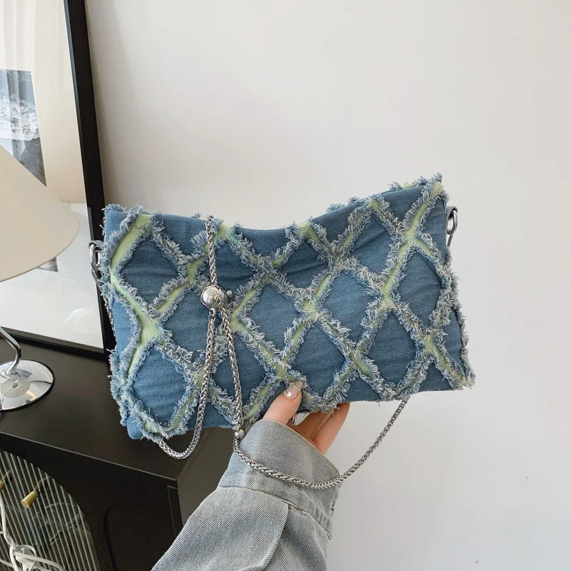 

Винтажная стеганая сумка из джинсовой ткани 2025 года, женская сумка через плечо с цепочкой, через плечо с зажимом для подмышек, минималистичная сумка «день-ночь», текстурированная