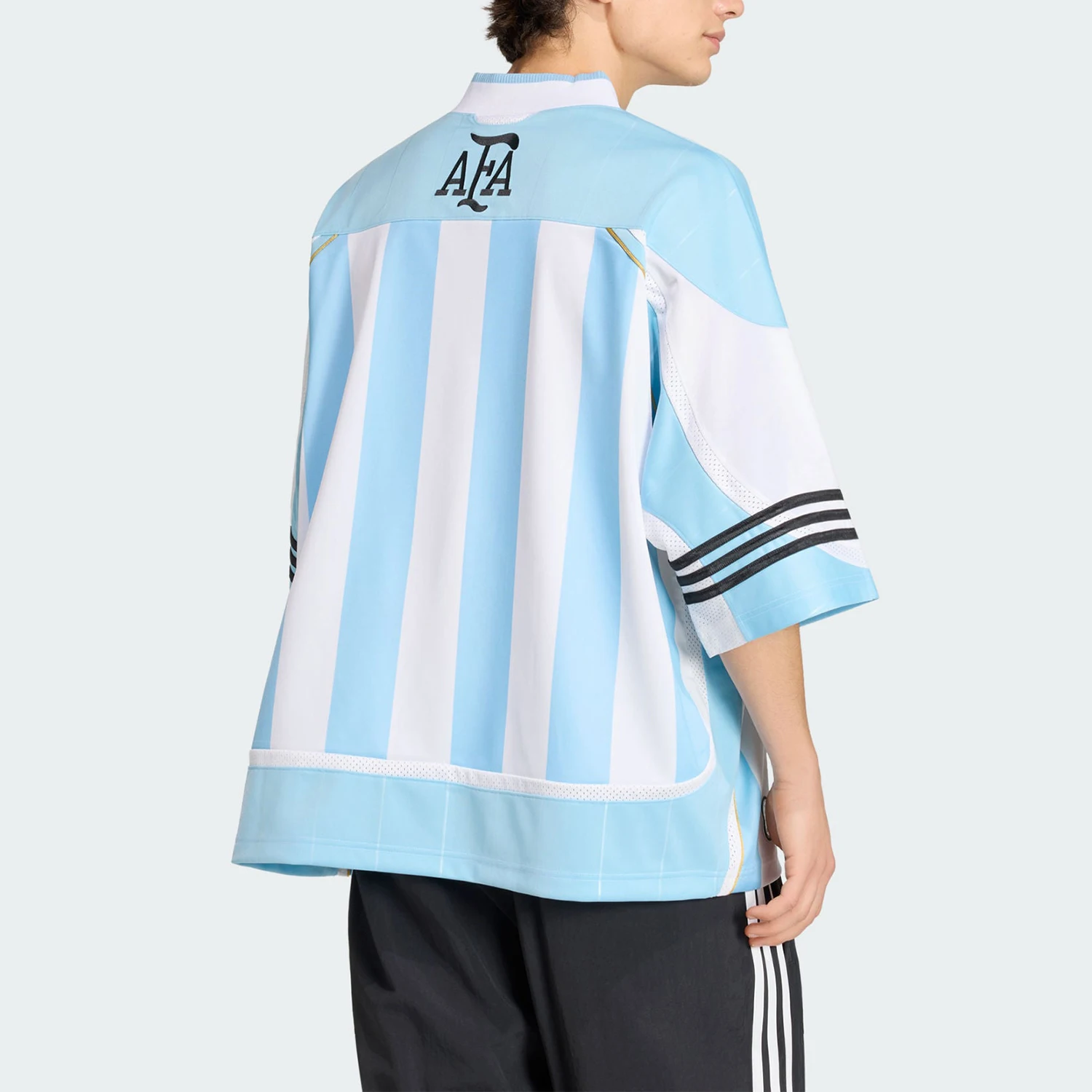 Adidas genuine men's loose V-neck sports short sleeved T-shirt KD5982