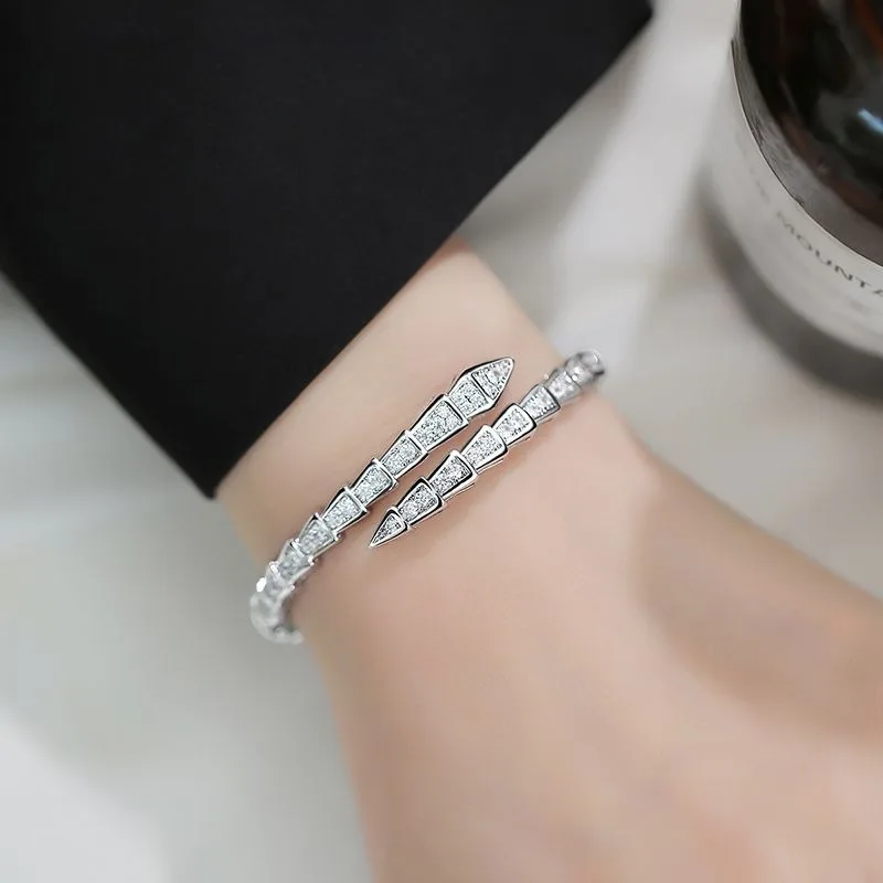 Dames Anime Cosplay Zirkoon Slangenbot Armband Luxe Minimalistische Slangvormige Exquise Armband