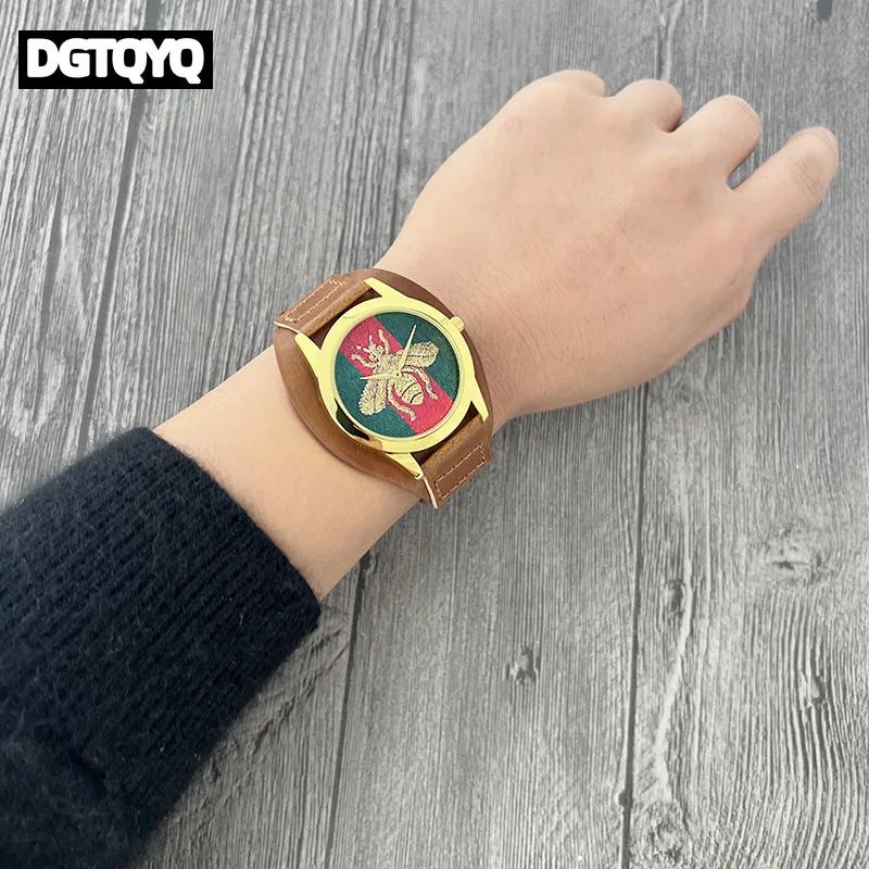 Jam Tangan Kuarsa Wanita Tali Kulit PU Bordir Mewah Jam Tangan Olahraga Pria Kreatif yang Dipersonalisasi reloj para mujer