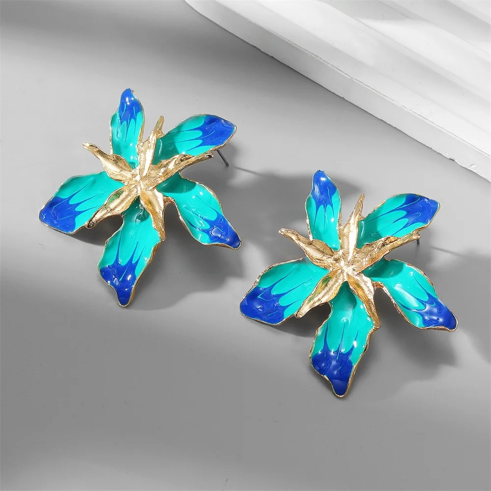 IFMIA Wholesale Vintage Metal Gold Color Flower Big Earrings For Women 2023 New Fashion Floral Statement Stud Earrings Jewelry