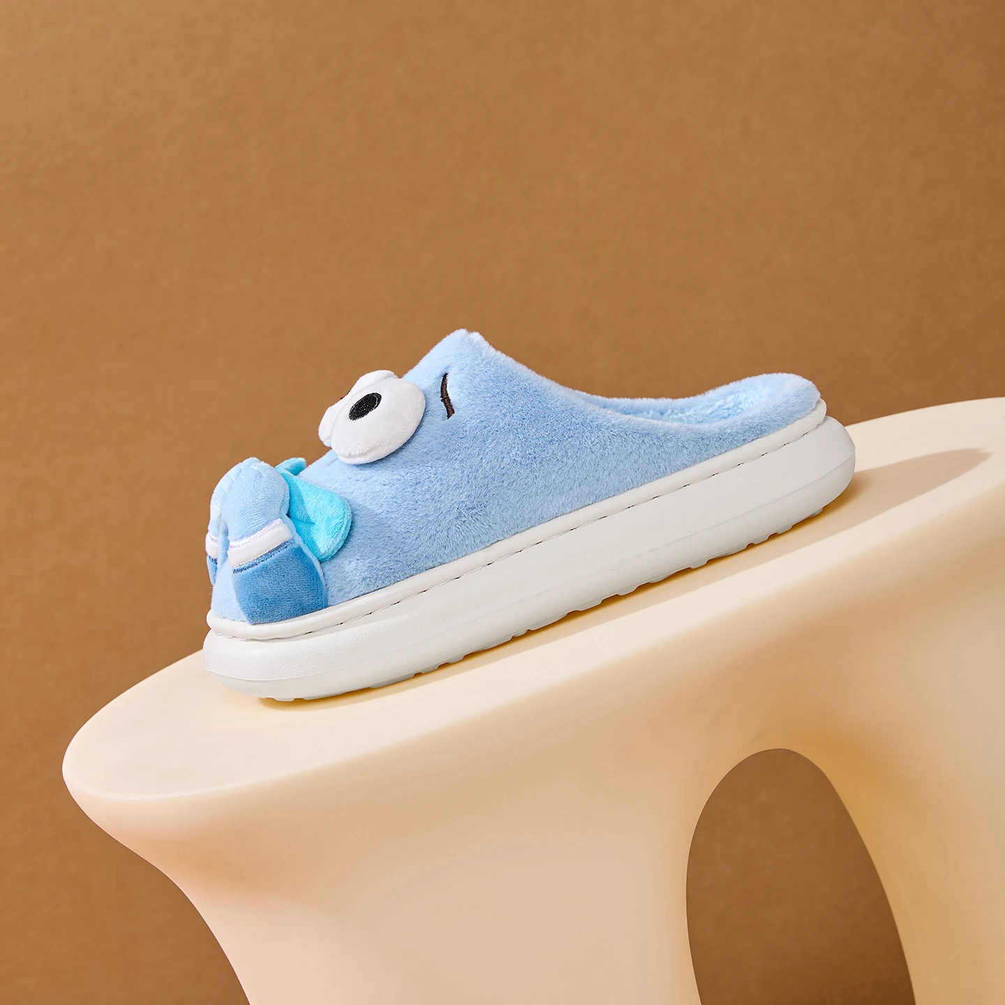 SHAJI Lazy Fish Cartoon Flauschige Plüsch-Hausschuhe Herbst Winter Niedliche Rutschfeste EVA-Sohle Warme Baumwoll-Hausschuhe für drinnen Unisex – Detail 7