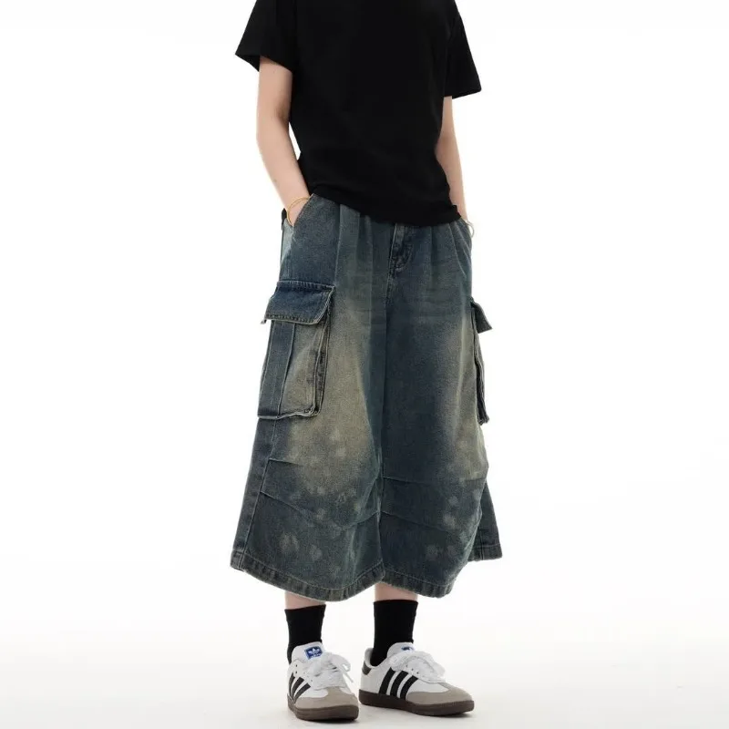 

Retro Style Women Vintage Washed Denim Shorts with Multiple Pockets Pleated Design Loose Drapey Cropped Pants Streetwear