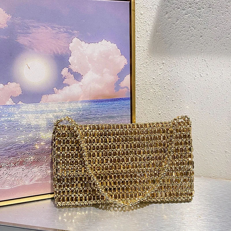 

Vintage Shiny Metal Hand Woven String Pearl Flip Hollow Large Capacity Tote Banquet Underarm Clutch