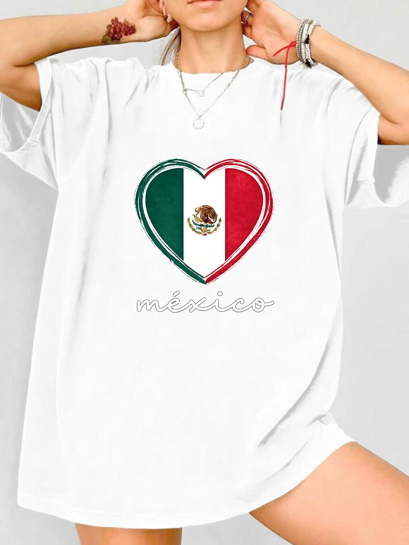 

【WDS00132】Plus size women's round neck short sleeve T-shirt with elastic half sleeves and trendy prints