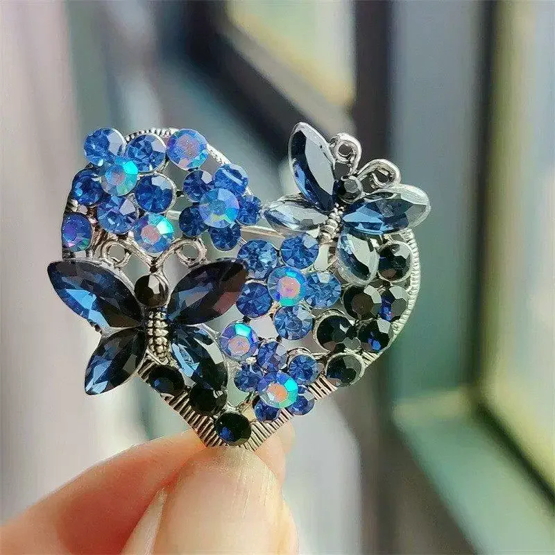 Valentine's Luxury Blue Red Crystal Love Heart Brooches For Women Rhinestone Butterfly Party Brooch Pins Lovers Jewelry Gift