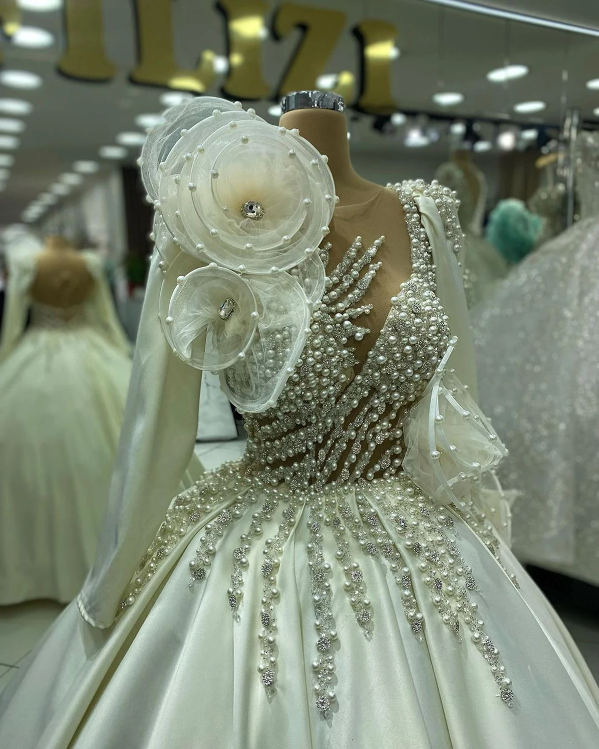 Vestido De Novia De lujo con apliques De flores De pera, Vestido De Novia Árabe De Dubai, tren De barrido