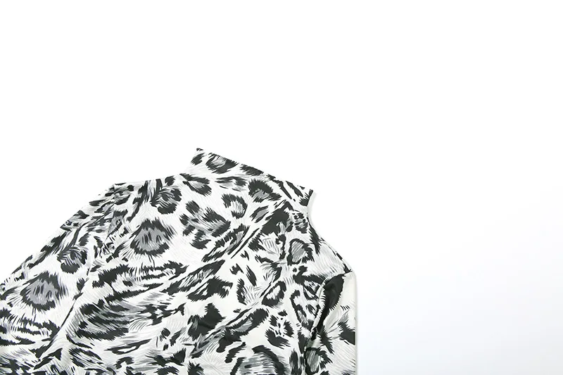 Fashion Wild Leopard Print Skinny Jumpsuits Women Fall Winter Turtleneck Long Sleeve Peach Hips Slim Casual Overalls Clubwear