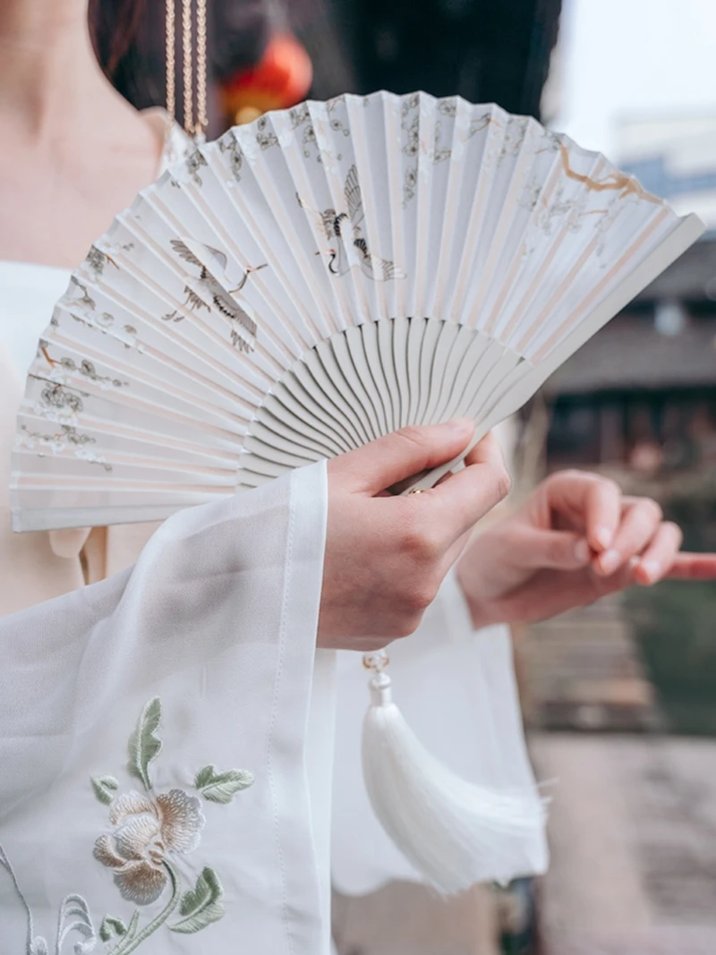 China Plum Blossom Crane Folding Fan Wedding Hand Fan Cheongsam Hanfu Decorative Fan Dance Lovers Mini Daily Hand Fan Crafts