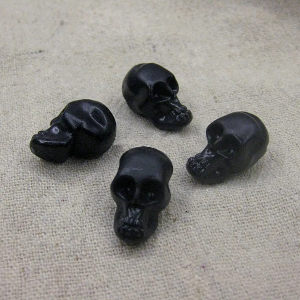 

50Pcs Spooky Fake Skull Ornament Halloween Decor Skull Head Prop for Guy's Display Table Mantel Shelf Nightclub