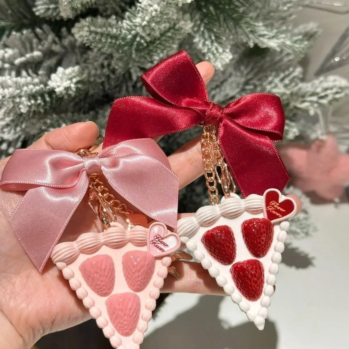 Flower Knows Strawberry Cupid Collection Solid Perfume Balm Pendant Perfumy dla mężczyzn i kobiet Oryginalne