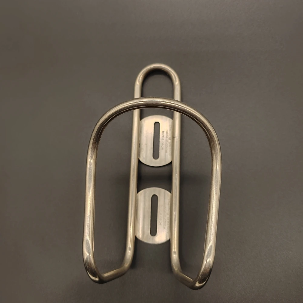 

Сверхлегкая клетка для бутылки с водой из необработанной полированной титановой трубки с бесплатным держателем для велосипедной бутылки с болтами M5 Ti