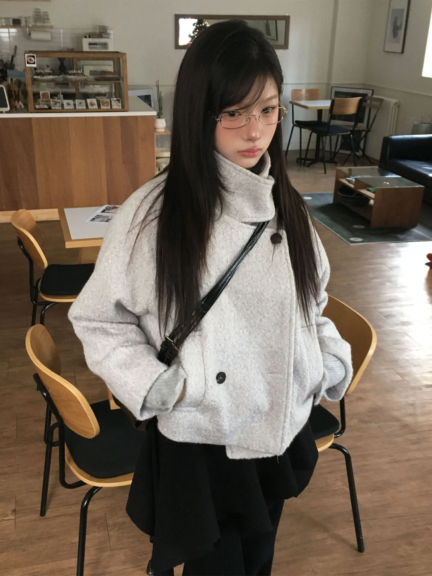 เสื้อโค้ทขนสัตว์สีพื้น ปกตั้ง กระดุมสองเม็ด สไตล์เรโทร ใส่ได้หลายโอกาส ทรงหลวม ไซส์เล็ก สำหรับผู้หญิง ฤดูใบไม้ร่วง ฤดูหนาว รุ่นใหม่